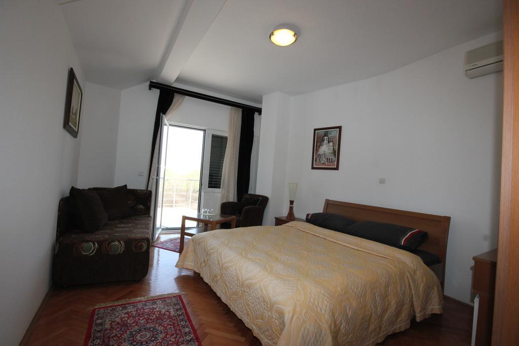 Apartment Biba Virpazar Rum bild